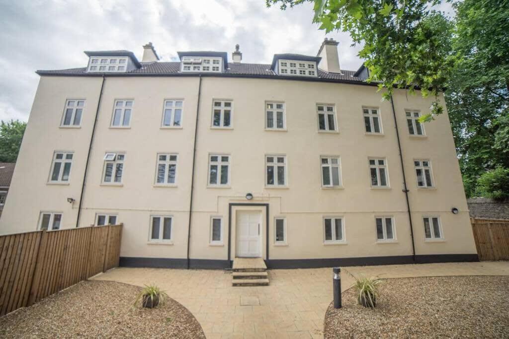 Champion Court Two Bedroom Flat Bristol Dış mekan fotoğraf